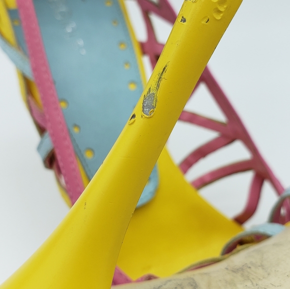 BCBGirls heels sz 8 1/2 - Picture 10 of 12